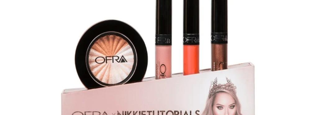 Aura Nicki Tutorials 4-Piece Makeup Set