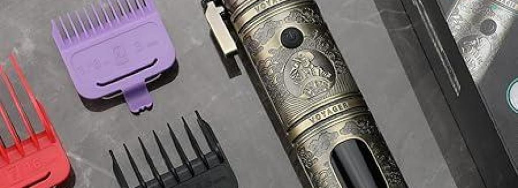 V-697 - Professional electric hair clipper for men from VGR, rechargeable, 2000mAh battery, 200 minutes operating time