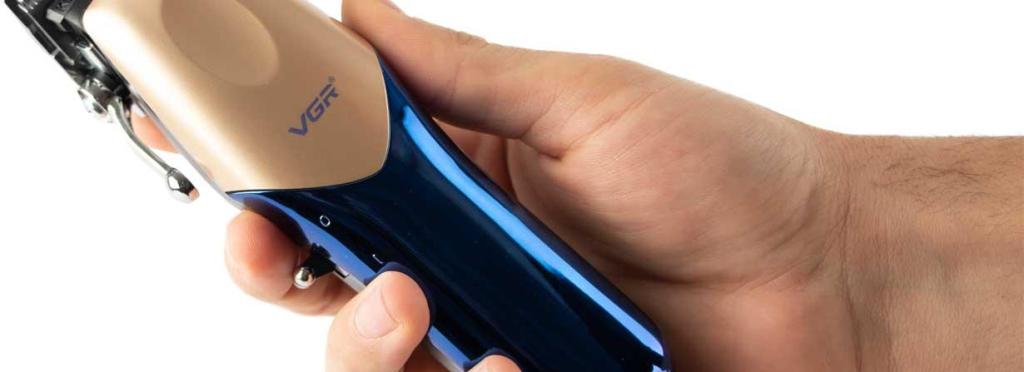 V-162 - Professional electric hair clipper for men from VGR, rechargeable, gold/blue, 6 combs