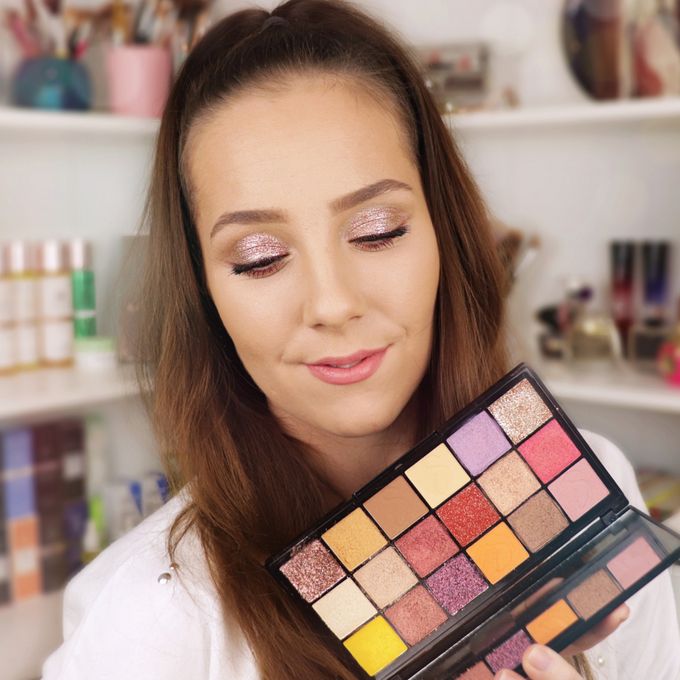 Revolution Eye Eyeshadow Palette - Sibel Night 2 Night — image 3