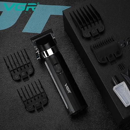 V-687 - Professional electric hair clipper from VGR, rechargeable, cordless, with 4 comb attachments, for men — image 3