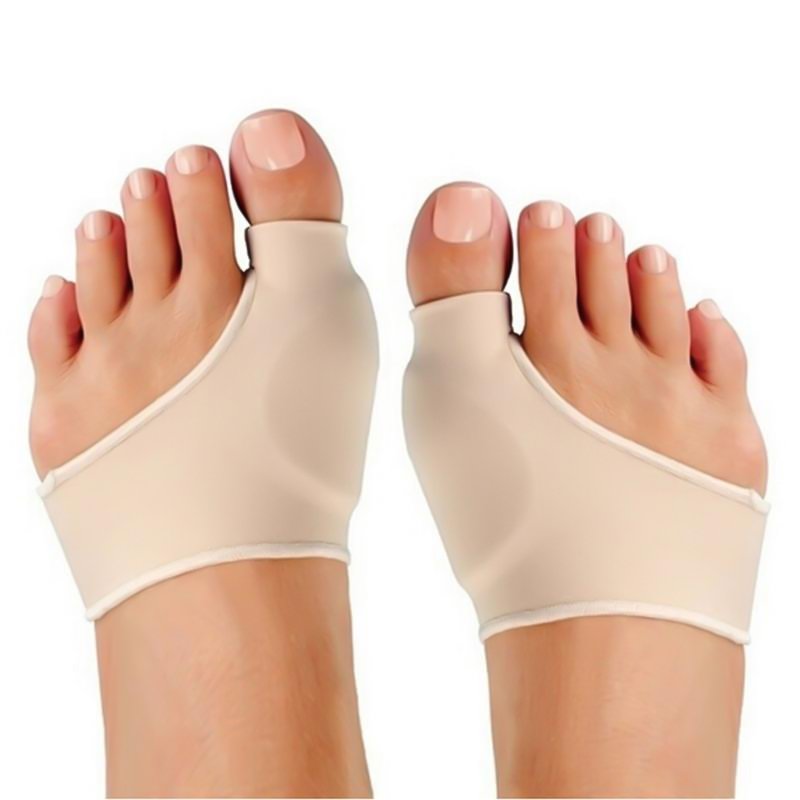 Toe divider strap correcting toe deviation — image 4