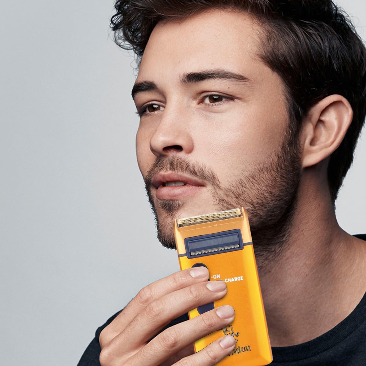 Yunda Gold Rechargeable Hair Clipper - (13-856) — image 2