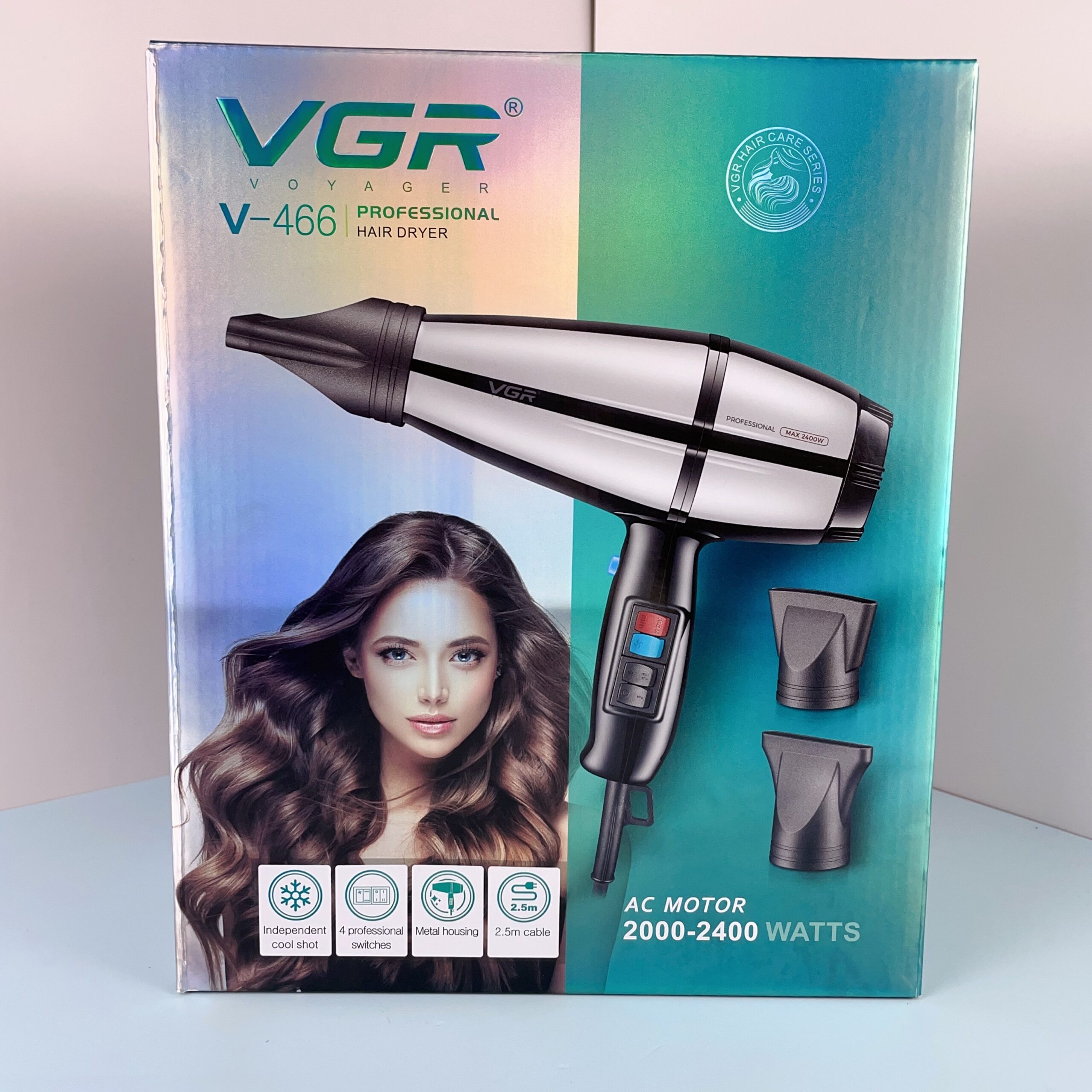 استشوار VGR 466 أيوني احترافي - 2400 واط، 3 حرارة/سرعتين، محرك AC نحاسي، تصميم معدني، 2 فوهة مكثفة، تقنية النانو أيونيك