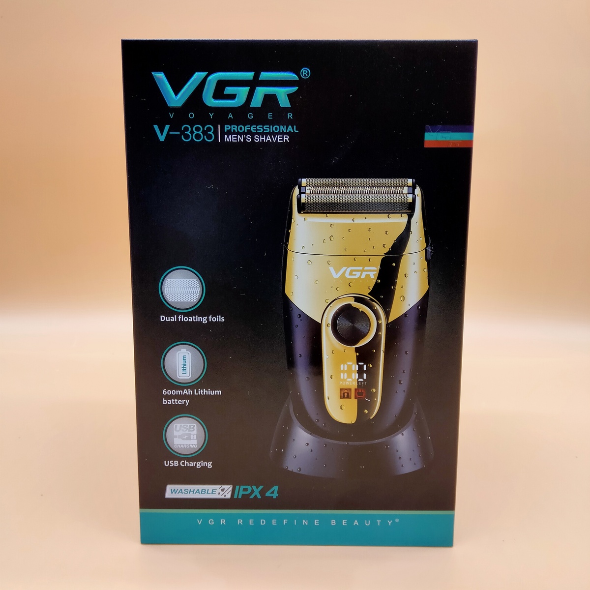 ماكينة حلاقة VGR V-383 الرجالية - احترافية، شفرة ستانلس 0.02 مم، 3 سرعات، مقاومة للماء IPX4، شاشة LED