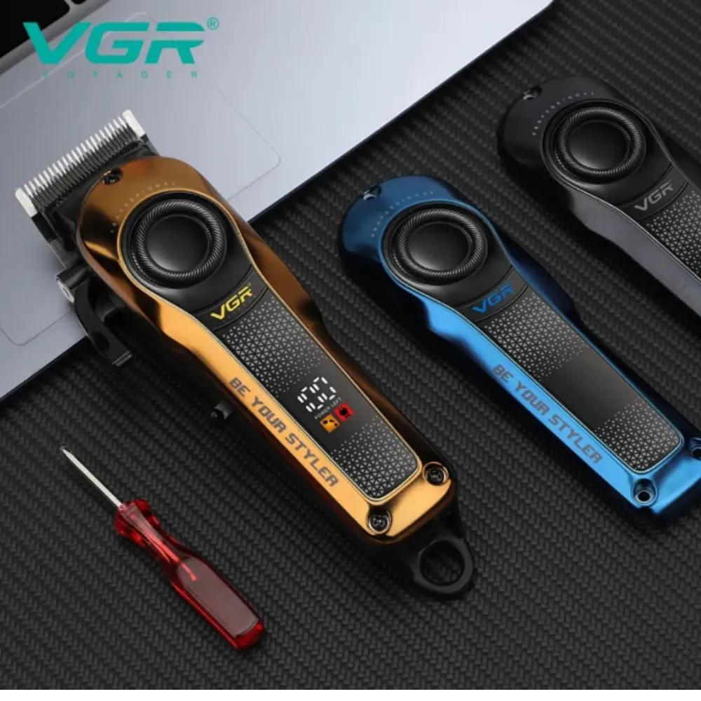 VGR Professional Hair Clipper with Titanium Blade V-170 — image 4