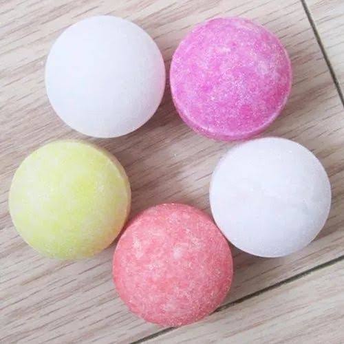 Naphthalene balls to protect clothes from moths and insects 20 pieces — image 3