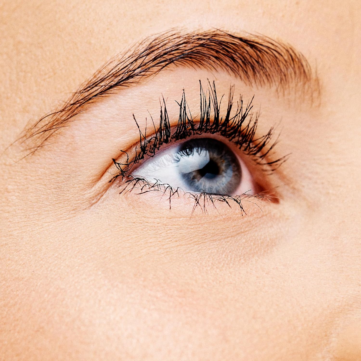Essence mascara Lash Princess Curl lash thickening - Black — image 2