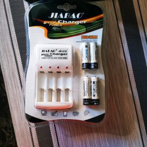 شاحن بطاريات قلم AA/AAA + 4 حجاره Jiabao Battery Charger AA/AAA + Set Of Batteries - 4 Pcs (AA)