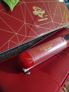مكواة شعر تورنيدو جولد سيراميك 750 فهرنهايت Tornado Gold Hair Straightener 2 In 1 750F مكواة شعر تورنيدو جولد سيراميك 750 فهرنهايت Tornado Gold Hair Straightener 2 In 1 750F