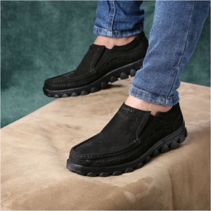 Casual hand-made natural suede shoe black