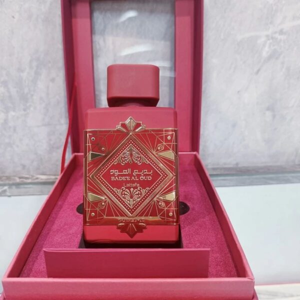 Lattafa عطر بديع العود سوبليم او دي برفيوم من لطافة للجنسين