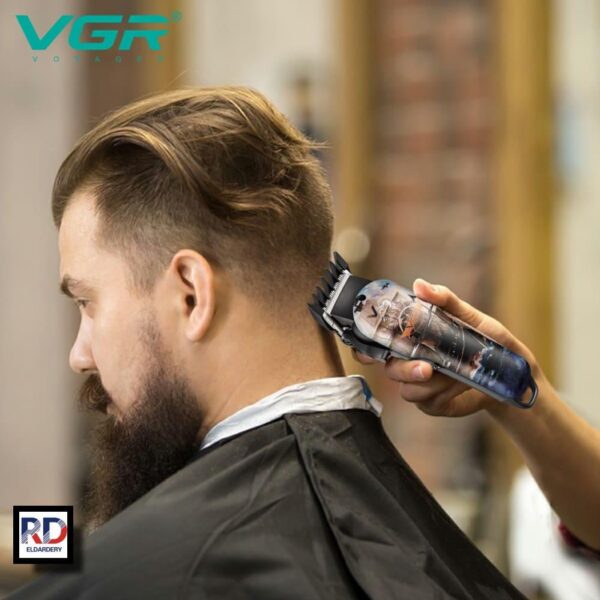 V-690 - ماكينة حلاقة كهربائية احترافية. قابله للشحن للرجال